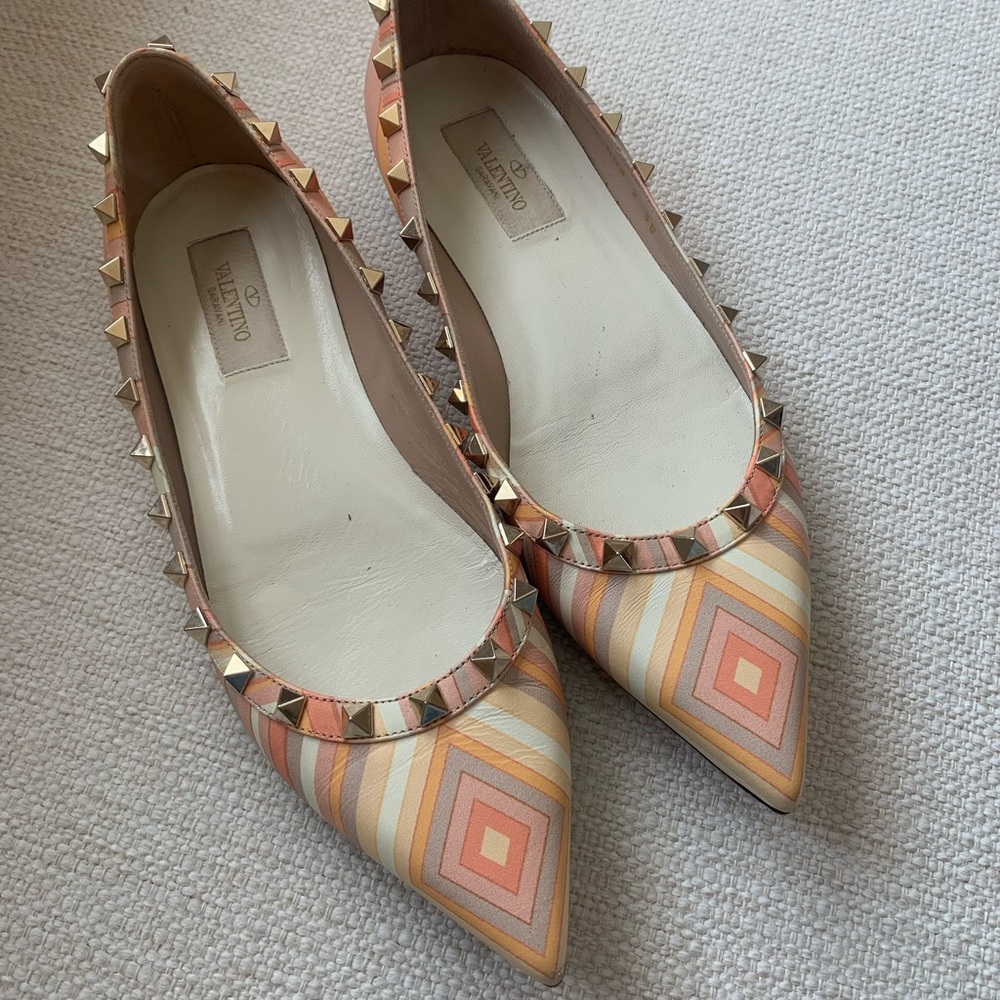 Valentino Rockstud Patterned Flats - Picture 2 of 13